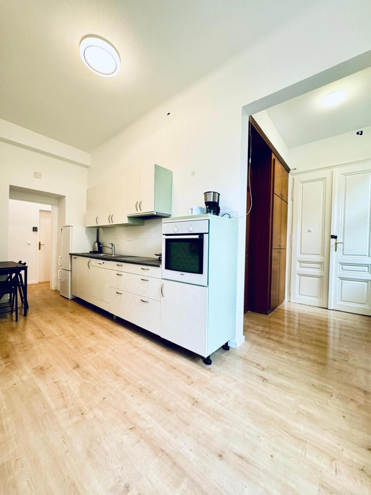 5Br Shared Apt Ideal For Groups 7 Min To Westbahnhof Wien Exterior foto